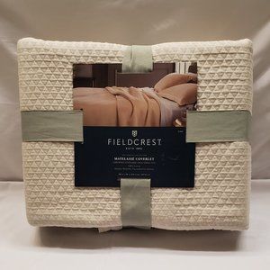 NEW BEIGE KING COVERLET - QUILT 108X96